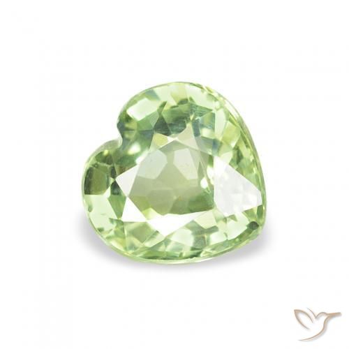 Zafiro Verde medio natural de 0.67 ct, Corazón, VS