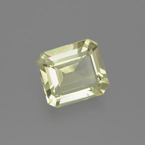 Escapolita Amarillo natural de 1.47 ct, corte esmeralda, VS