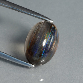 Escapolita multicolor natural de 3,70 ct, corte óvalo, transparente