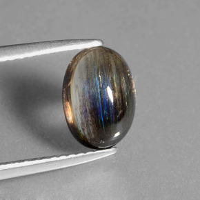Escapolita multicolor natural de 2,17 ct, corte óvalo, transparente