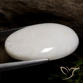 Escolecita Blanco claro natural de 26.64 ct, Ovalada, Opaco