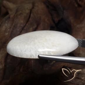 Escolecita Blanco cálido natural de 32.15 ct, Ovalada, Opaco