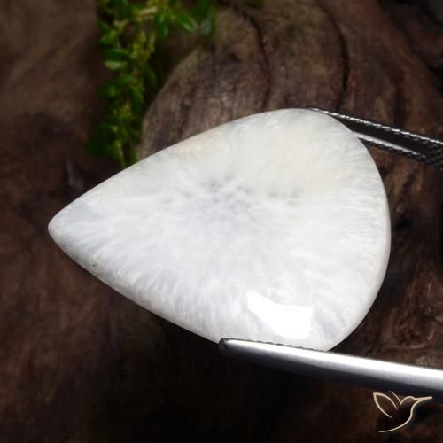 Escolecita Blanco apagado natural de 21.93 ct, En forma de pera, Opaco