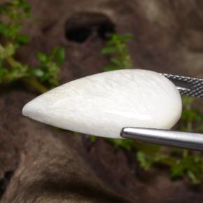Scolecita blanco natural de 9,97 ct, en forma de pera, opaco