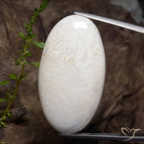 35.18ct Natural Blanco claro Escolecita, Ovalada, Opaco