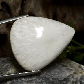 Scolecita blanco natural de 21,19 ct, en forma de pera, opaco