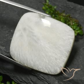 Escolecita Blanco grisáceo claro natural de 24.36 ct, Forma Cojín, Opaco