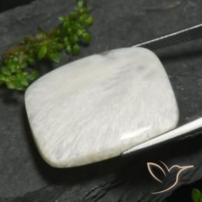 Escolecita Blanco grisáceo claro natural de 24.36 ct, Forma Cojín, Opaco