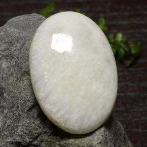 Scolecita blanco natural de 22,83 ct, corte óvalo, opaco