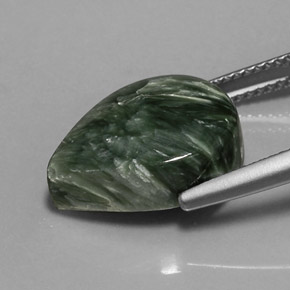 Serafinita Verde natural de 8.32 ct, En forma de pera, Opaco