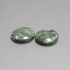 Gemas de Serafinita Verde natural de  ct, Corte Óvalo, Opaco