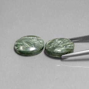 Gemas de Serafinita Verde natural de  ct, Corte Óvalo, Opaco