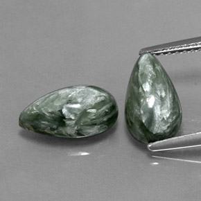 Gemas de serafinita verde natural de  ct, en forma de pera, opaco