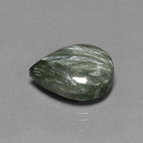 Serafinita verde natural de 7,95 ct, en forma de pera, opaco