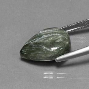 Serafinita verde natural de 7,95 ct, en forma de pera, opaco