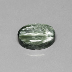 Serafinita verde natural de 8,92 ct, corte óvalo, opaco