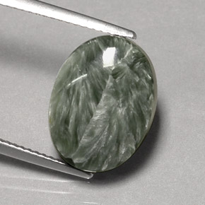 Serafinita verde natural de 7,88 ct, corte óvalo, opaco
