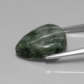 Serafinita Verde natural de 8.73 ct, En forma de pera, Opaco