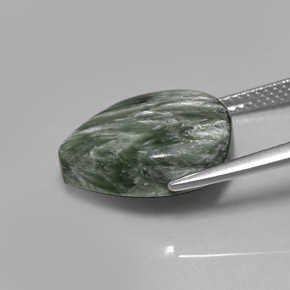 Serafinita Verde natural de 8.02 ct, En forma de pera, Opaco