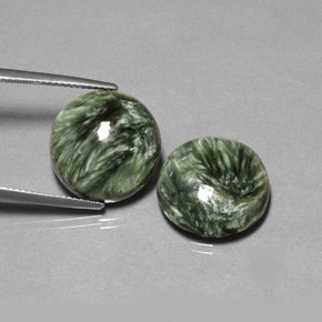 Gemas de serafinita verde natural de  ct, corte redondo, opaco