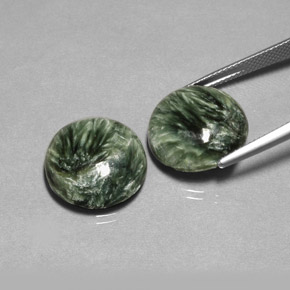 Gemas de serafinita verde natural de  ct, corte redondo, opaco
