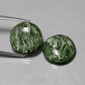Gemas de serafinita verde natural de  ct, corte redondo, opaco