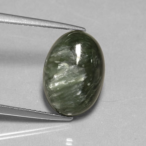 Serafinita verde natural de 4,87 ct, corte óvalo, opaco
