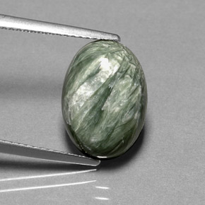 Serafinita verde natural de 4,69 ct, corte óvalo, opaco