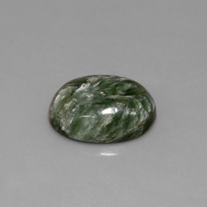 Serafinita verde natural de 4,80 ct, corte óvalo, opaco