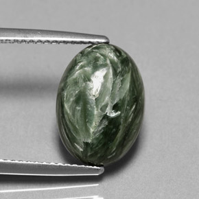 Serafinita verde natural de 5,05 ct, corte óvalo, opaco