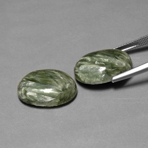 Gemas de Serafinita Verde natural de  ct, Corte Óvalo, Opaco