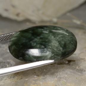 Serafinita verde natural de 11,78 ct, corte óvalo, opaco