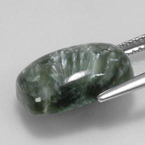 Serafinita verde natural de 5,89 ct, corte cojín, opaco