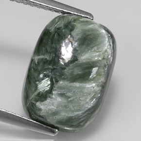 Serafinita verde natural de 5,75 ct, corte cojín, opaco