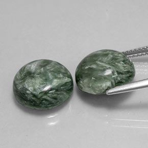 Gemas de serafinita verde natural de  ct, corte redondo, opaco