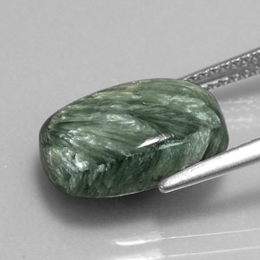 Serafinita verde natural de 5,42 ct, corte cojín, opaco