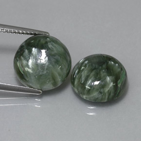 Gemas de serafinita verde natural de  ct, corte redondo, opaco