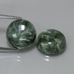 Gemas de serafinita verde natural de  ct, corte redondo, opaco
