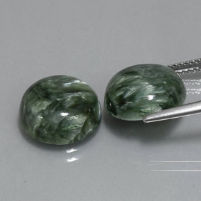 Gemas de serafinita verde natural de  ct, corte redondo, opaco