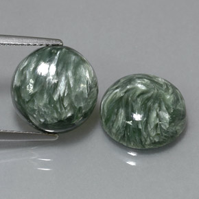 Gemas de serafinita verde natural de  ct, corte redondo, opaco