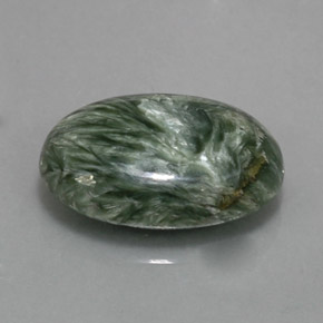 Serafinita verde natural de 8,69 ct, corte óvalo, opaco