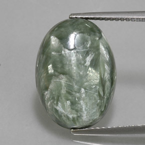 Serafinita verde natural de 8,60 ct, corte óvalo, opaco