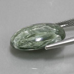 Serafinita verde natural de 8,60 ct, corte óvalo, opaco