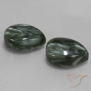 Gemas de serafinita Verde oscuro natural de 11.87 ct, En forma de pera, Opaco