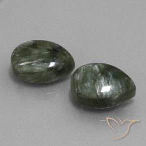 Gemas de serafinita Verde terroso natural de 11.80 ct, En forma de pera, Opaco