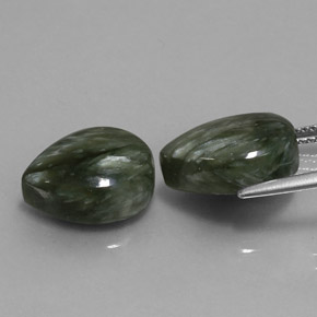 Gemas de Serafinita Verde natural de  ct, En forma de pera, Opaco