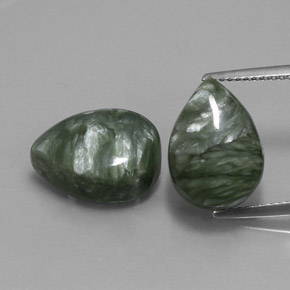 Gemas de serafinita verde natural de  ct, en forma de pera, opaco