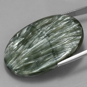 Serafinita verde natural de 54,90 ct, corte óvalo, opaco