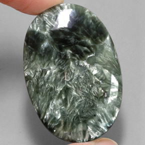 Serafinita verde natural de 59,99 ct, corte óvalo, opaco