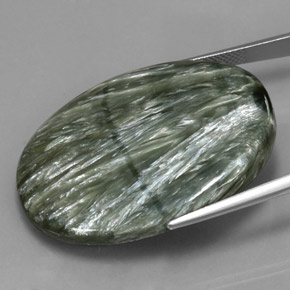 Serafinita verde natural de 49,44 ct, corte óvalo, opaco